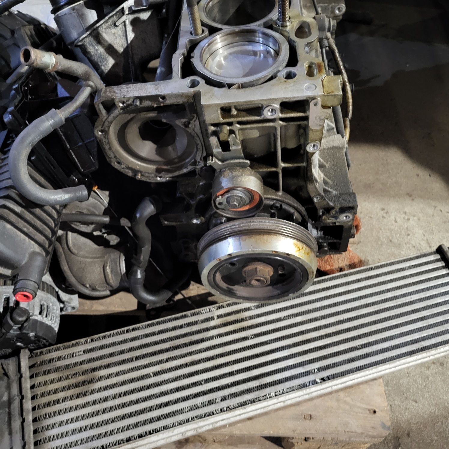 Silnika dół kompletny to volvo s80 2,5 turbo