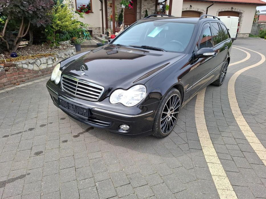 Mercedes-Benz Klasa C Mercedes C180 Kompressor S203 Polift 2004 rok