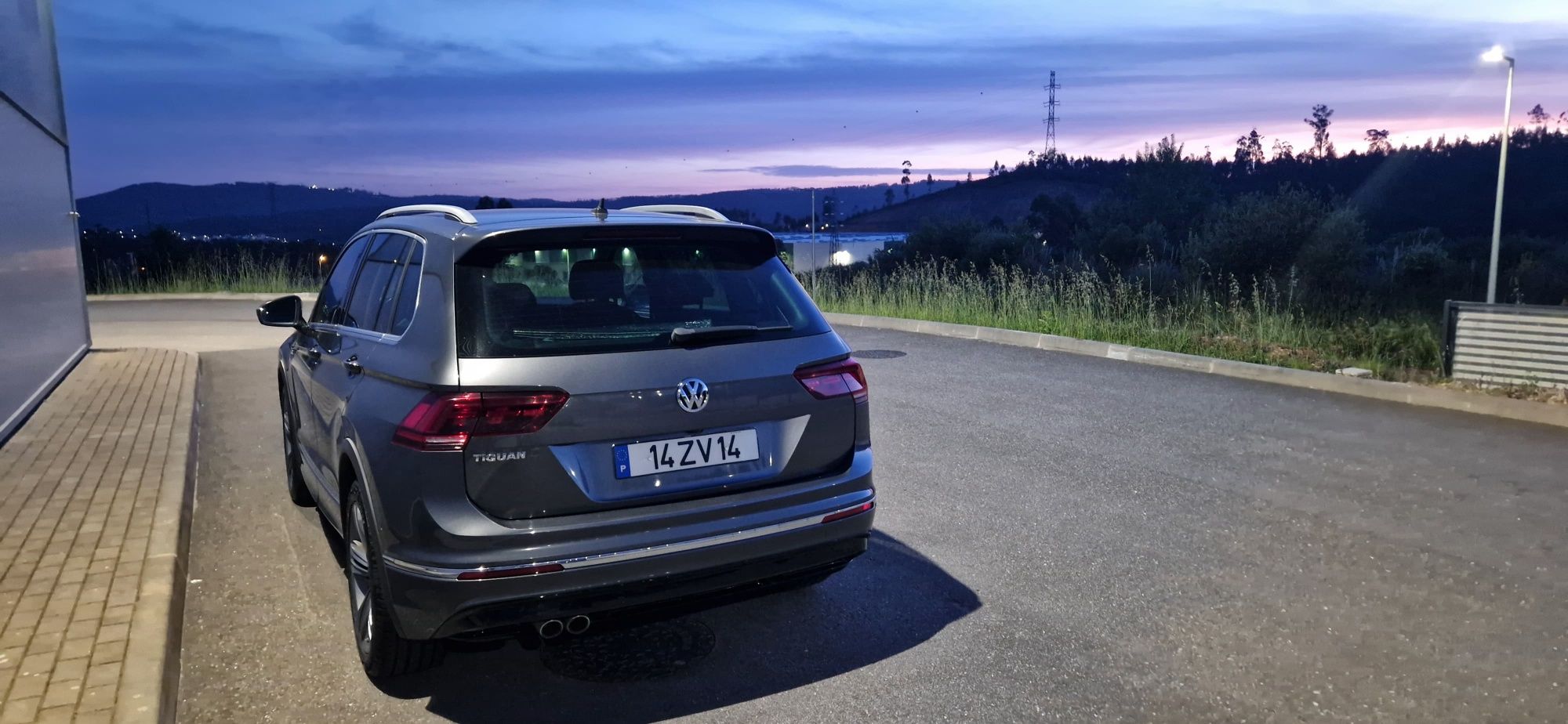 Tiguan 2.0 TDi R Line