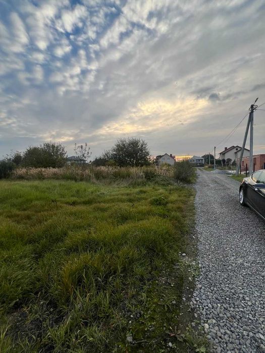 Продаж ділянки с. Бартатів 11с.