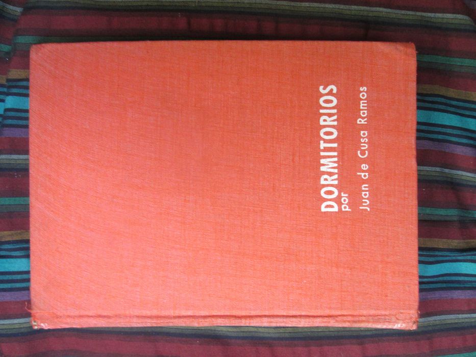 Dormitorios, de Juan de Cusa Ramos
