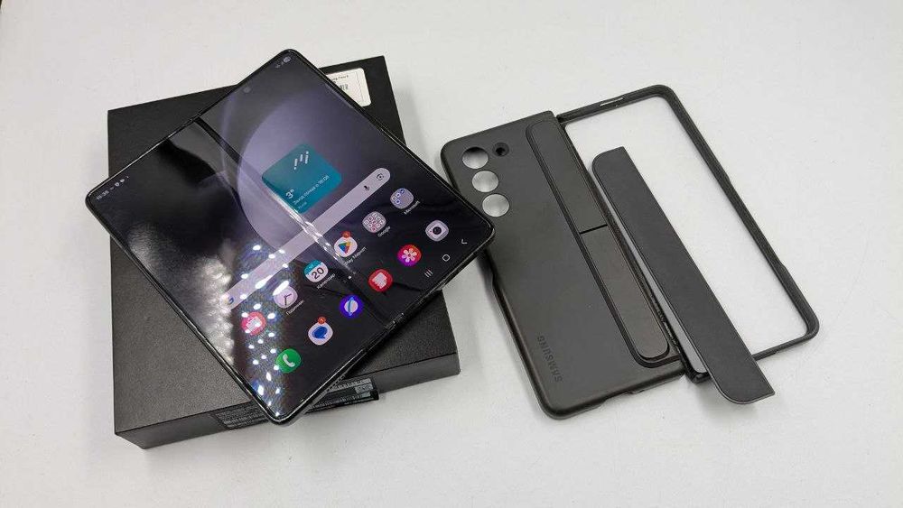 Смартфон Samsung Galaxy Z Fold 5 12/1024GB