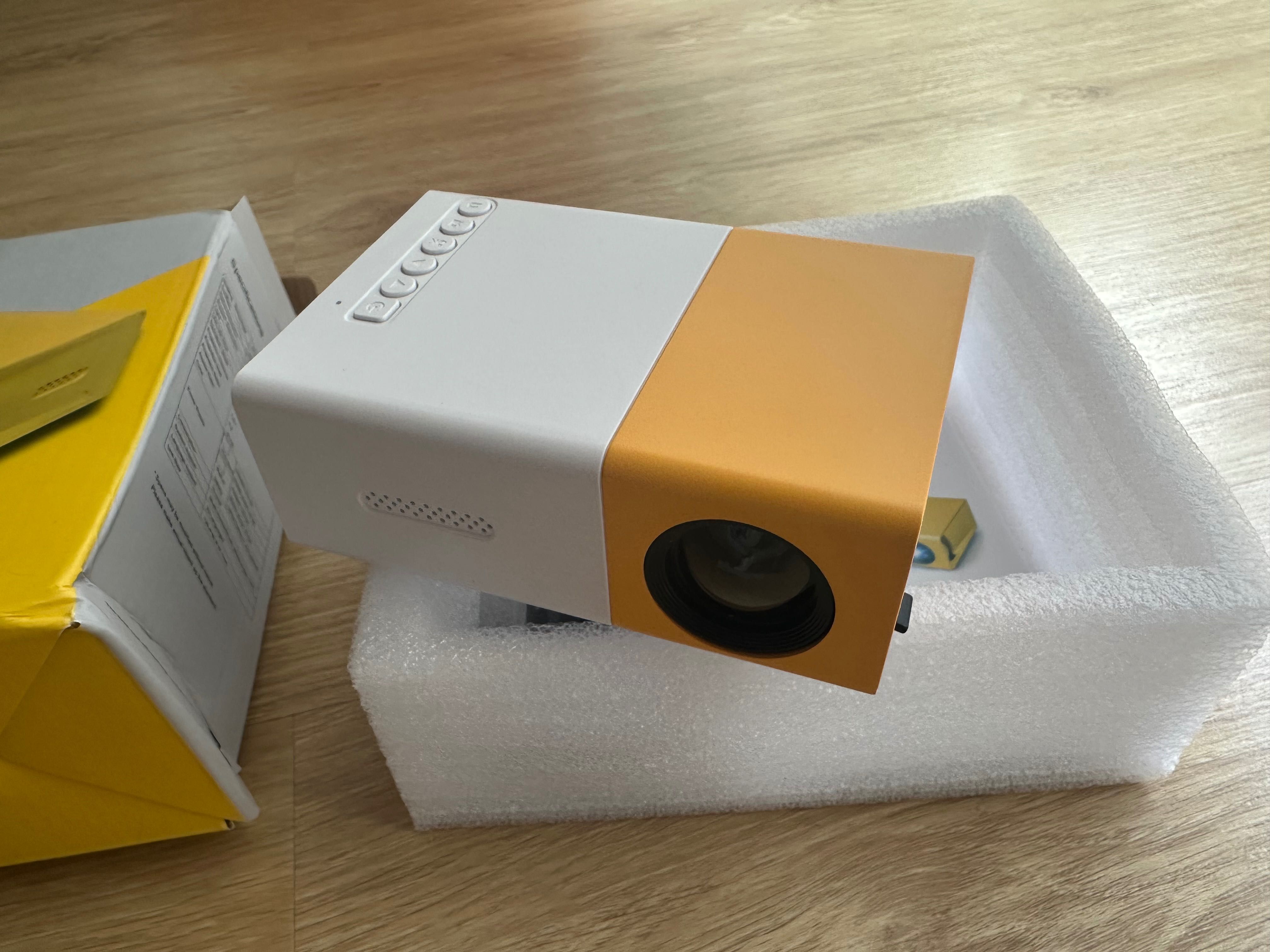Mini projector c/som integrado