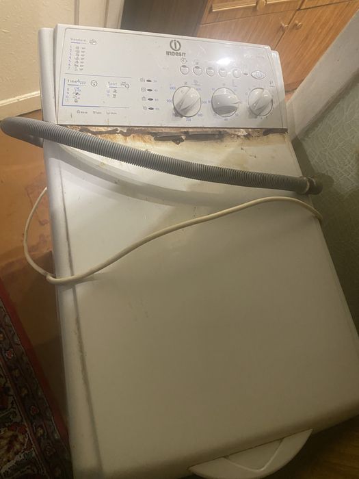 Продам на зачасти стиральную машину