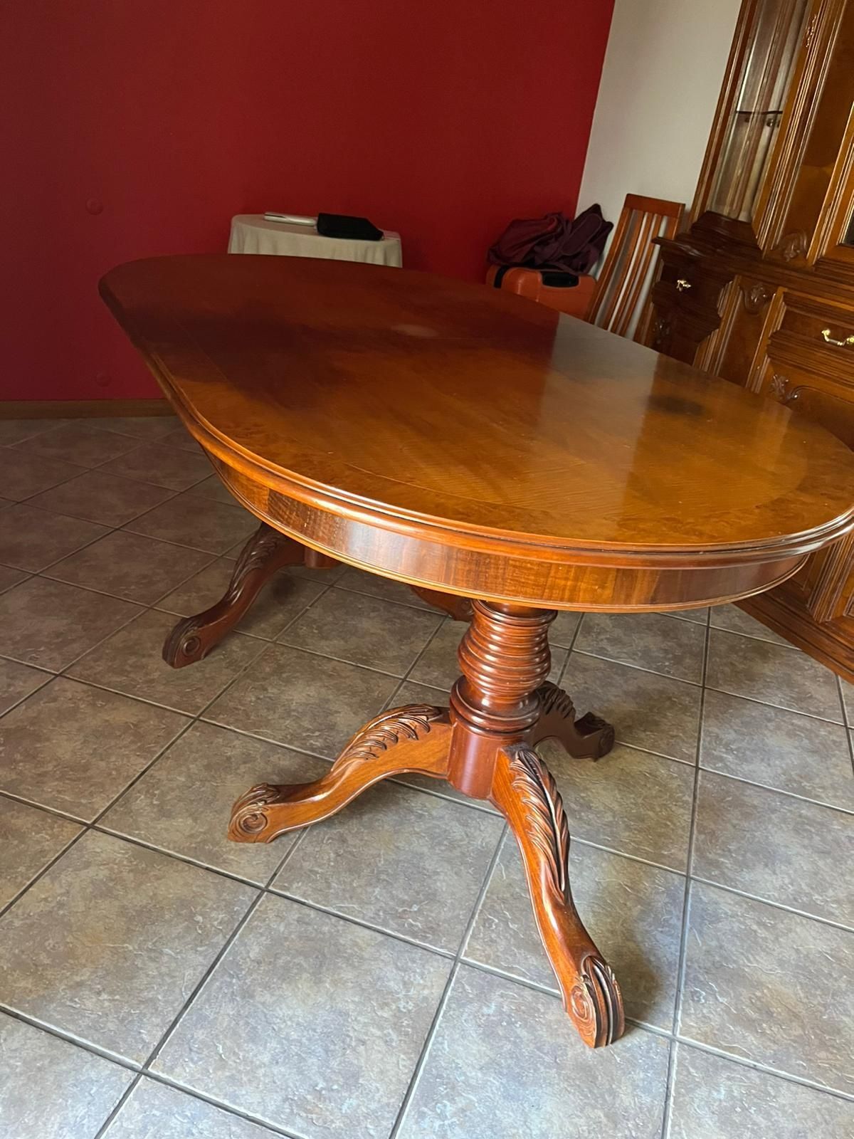 Mesa de jantar em cerejeira