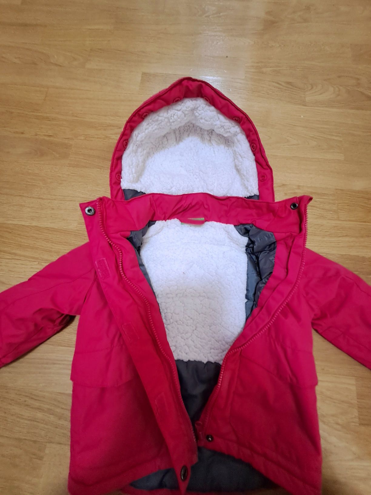 куртка  для дівчинки mountain