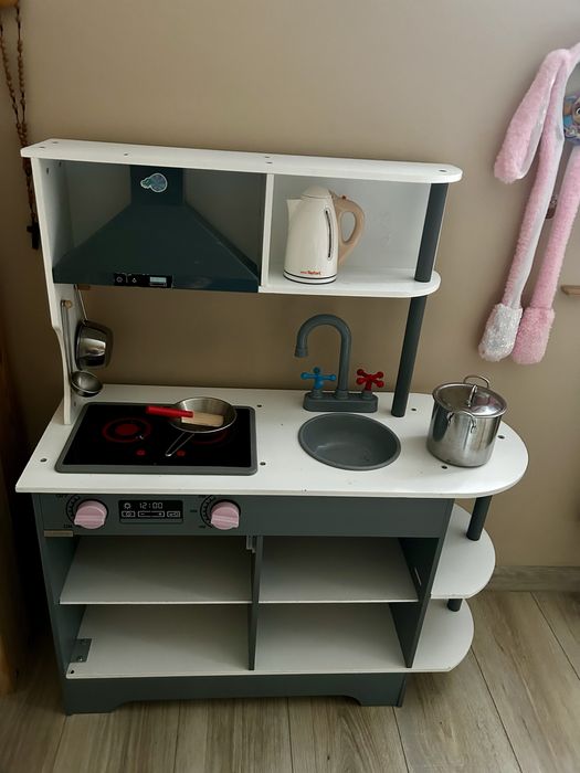 Kuchnia drewniana dla dzieci