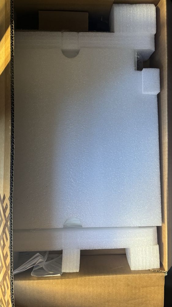 Продам новий комутатор mikrotik та 2 точки доступу mikrotik cap ax