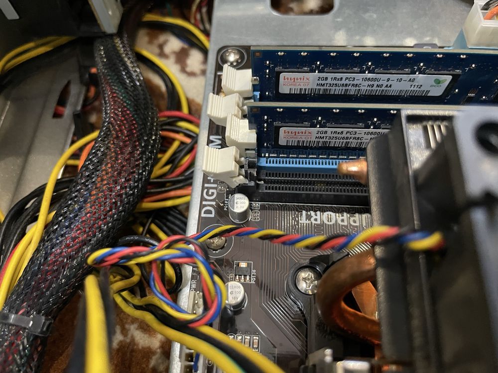 Комплект Материнська плата Asus M5A97 PRO/ Amd phenom X4 955/ 4GB DDR3