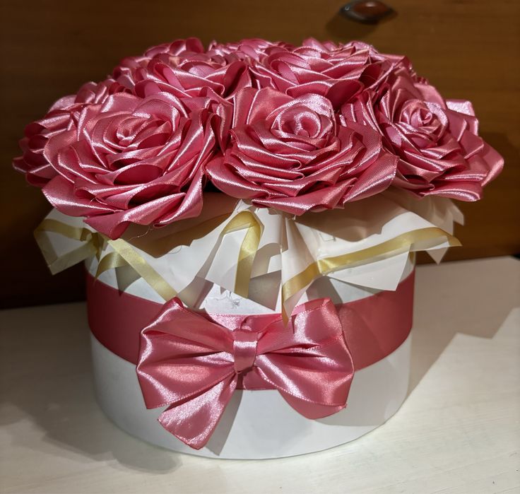 Букети з атласних стрічок