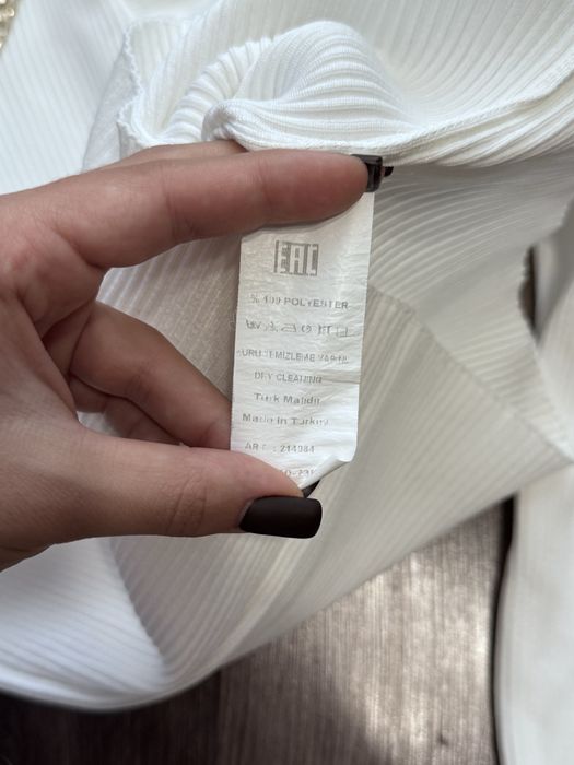 Продам гарну кофтинку в рубчик