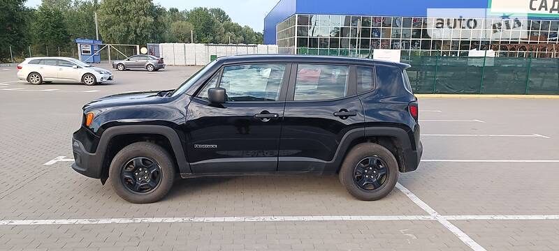 Продам jeep renegade