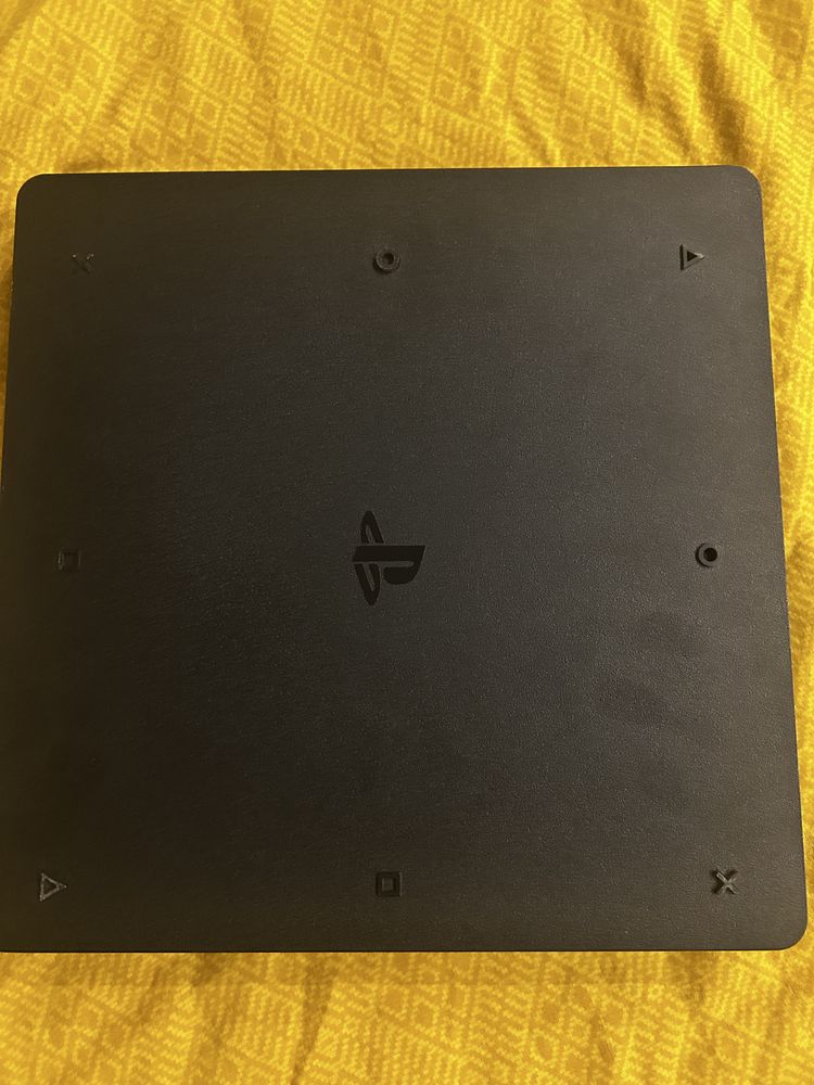 Sony PlayStation 4 black