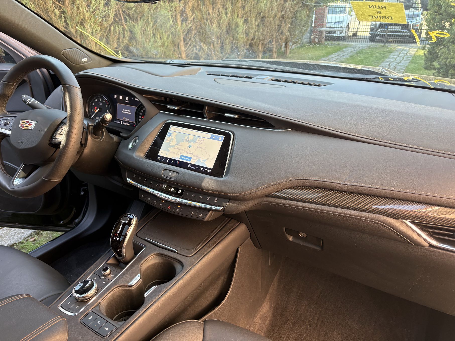 Cadillac XT4 Cadillac XT4 350T w kraju po cle, VAT, akcyzie + drzwi przód i tył