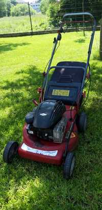 Kosiarka spalinowa z napedem Briggs&Stratton