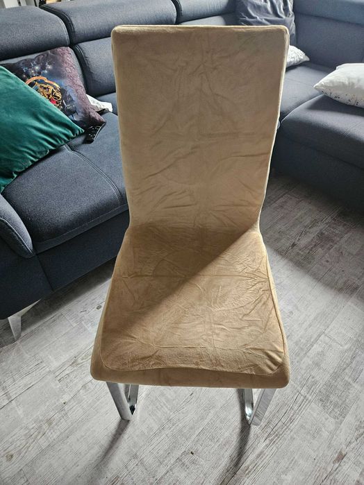 Pokrowce na krzesła miękkie welurowe beżowe 4 sztuki komplet