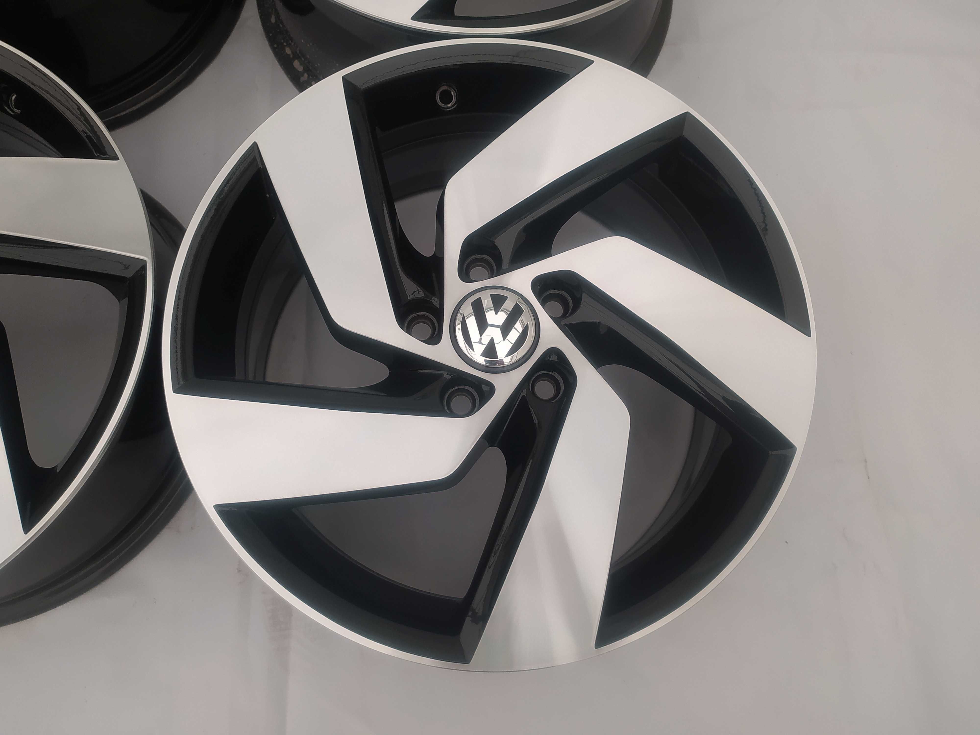 VW GOLF 8 R-LINE GTI 5H0 7,5X17ET 51