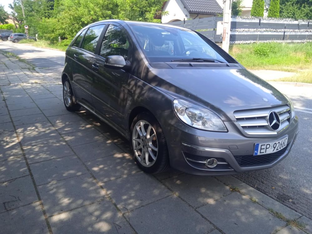 Mercedes B class