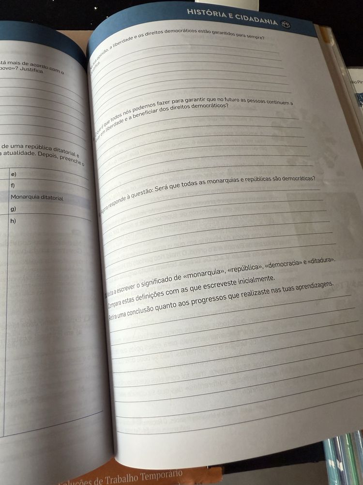O fio da Hostoria - caderno de actividades