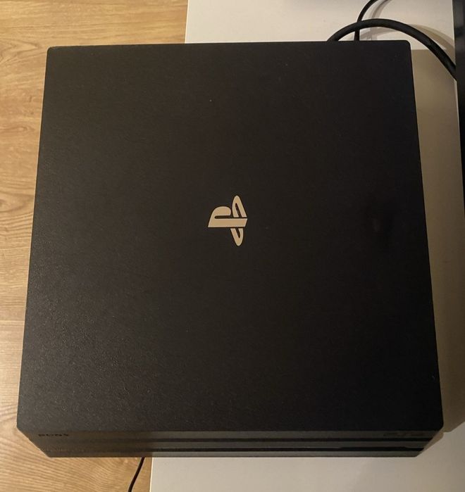 PS4 Pro Gold 11.00