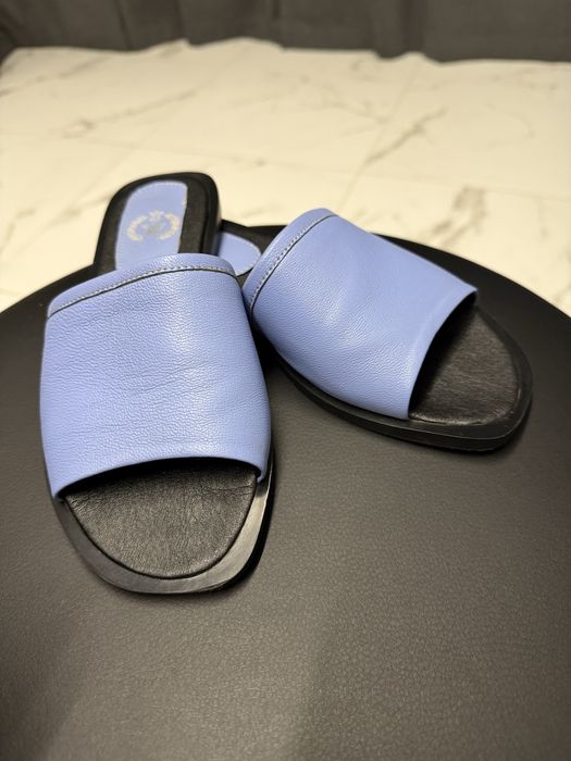 Шльопанці, шкіряні, 36 розмір