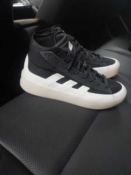 Кросівки Adidas НОВІ снікерcи осінні znsored 42 розмір 26.5 устілка