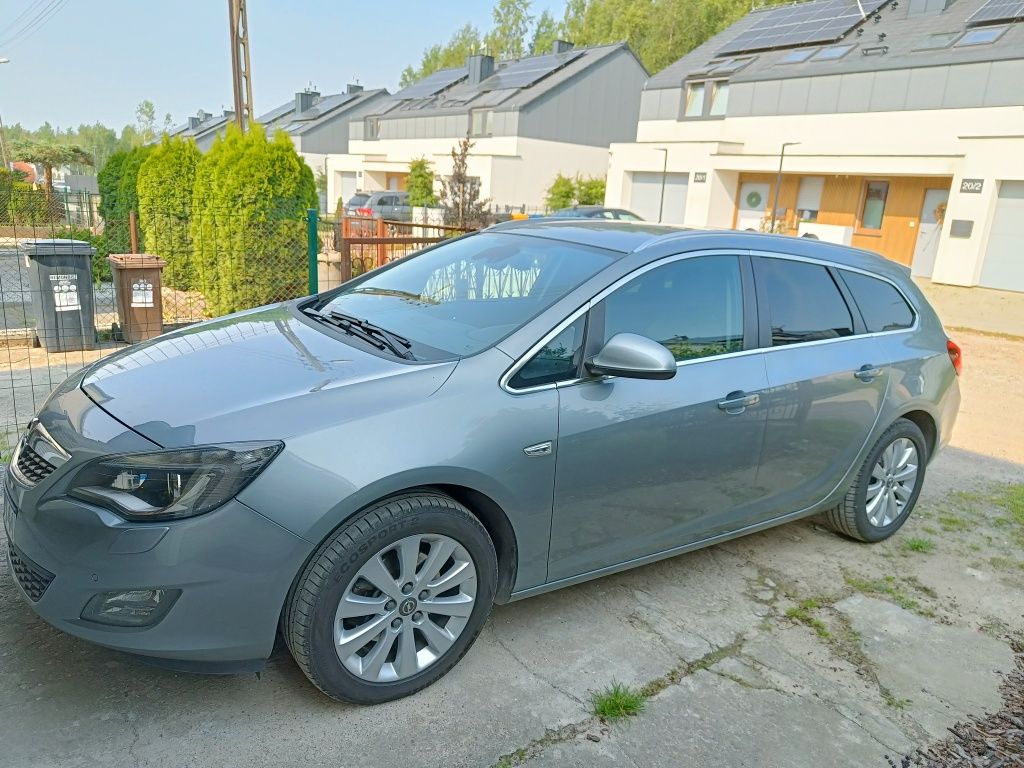 Opel Astra J ST 2.0CDTI