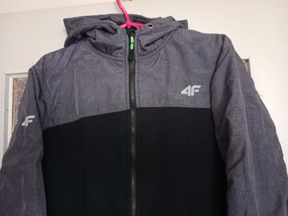 Bluza młodzieżowa M  4F