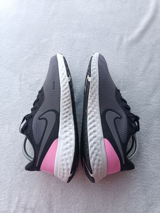 Женские кроссовки Nike р38.5-39