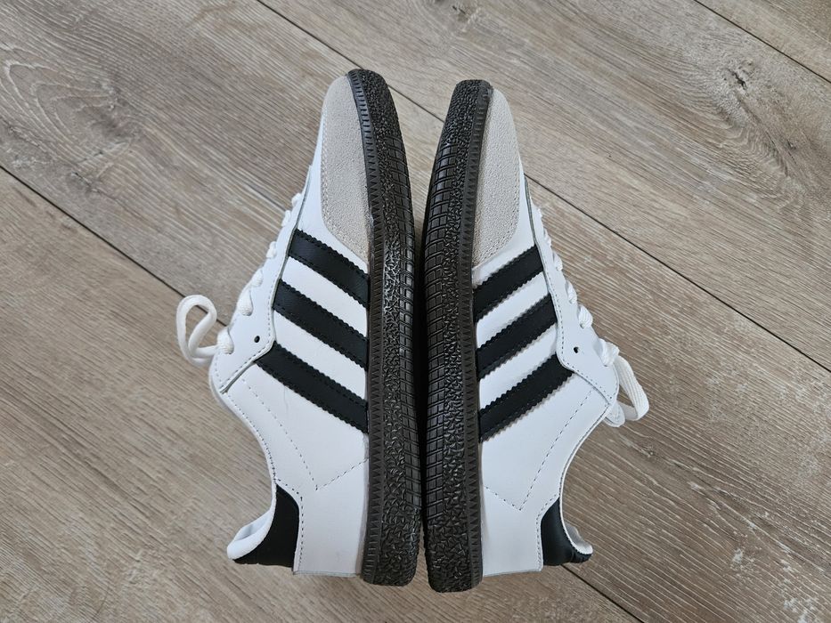 Buty damskie sportowe 38