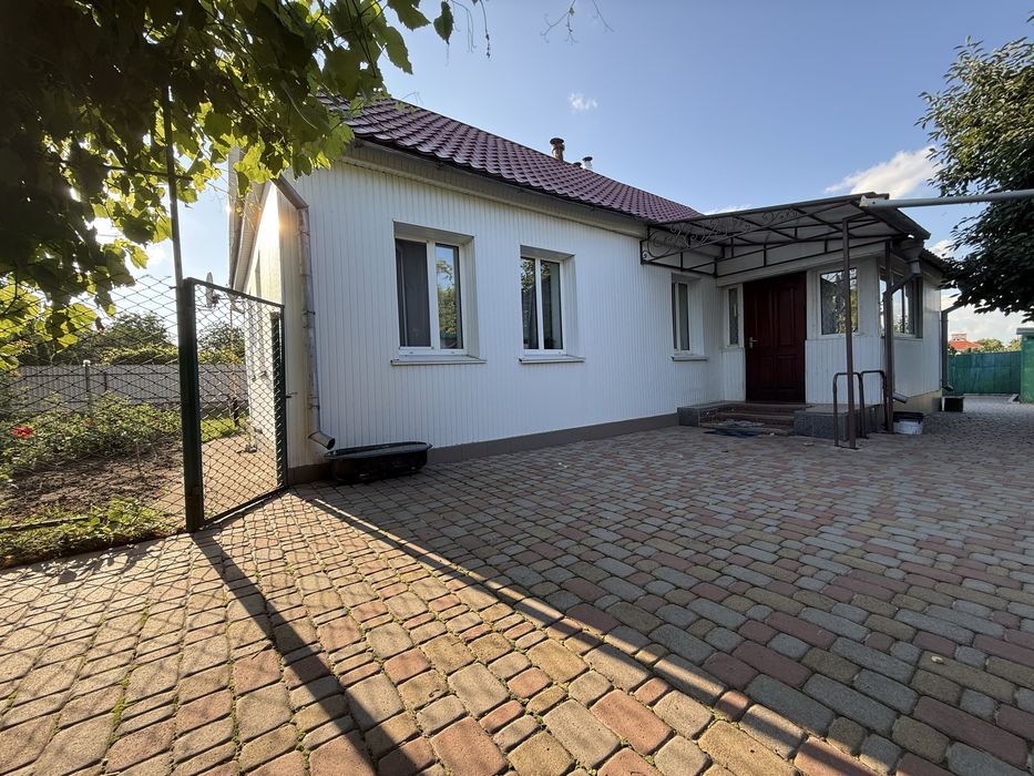 Продаж будинку в с. Станишівка