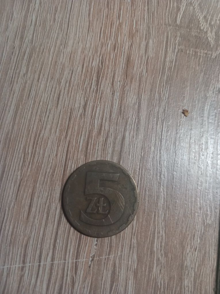 Stara moneta PRL-u kolekcjonerska 5zl