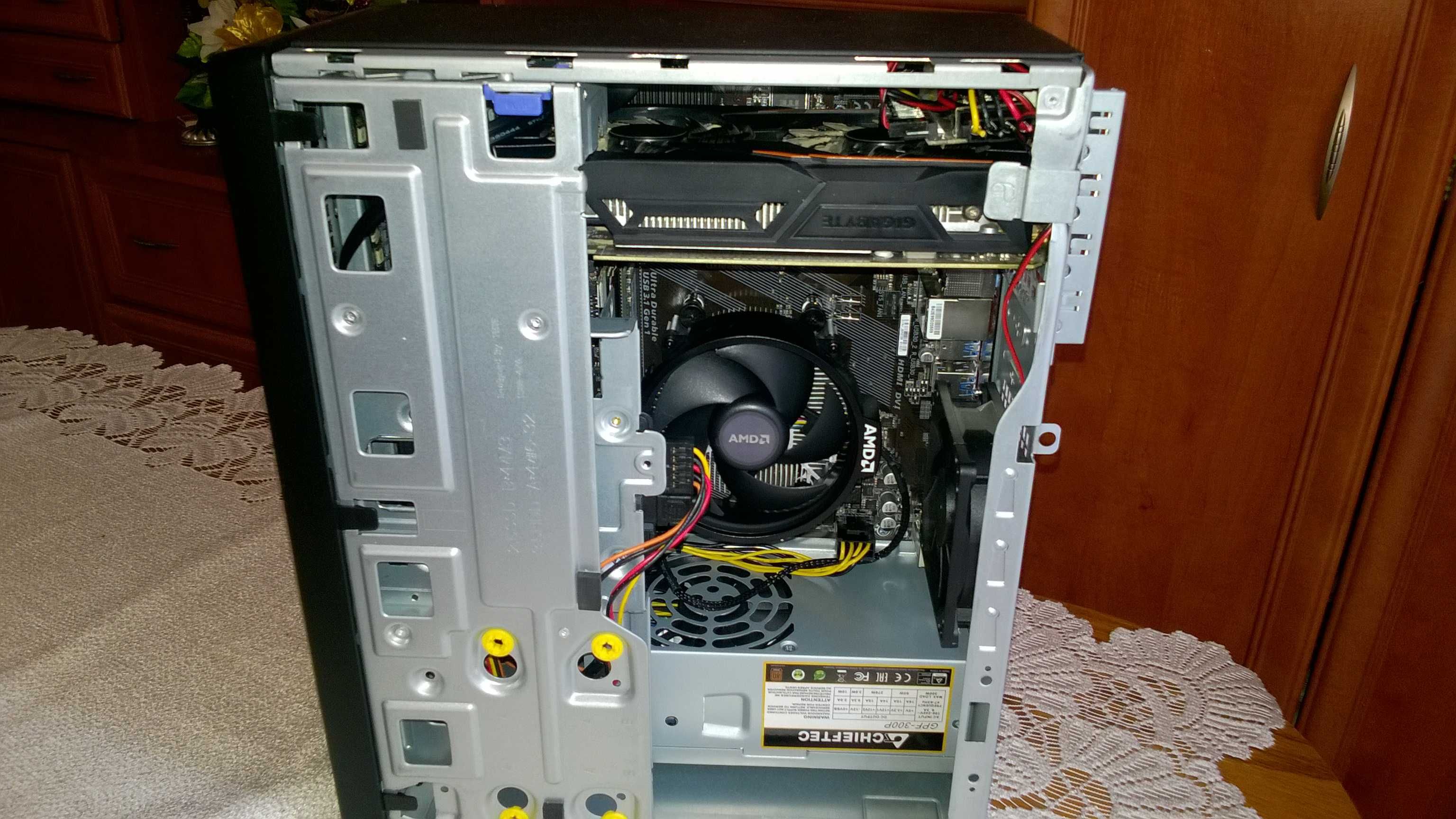 Komputer stacjonarny amd gtx