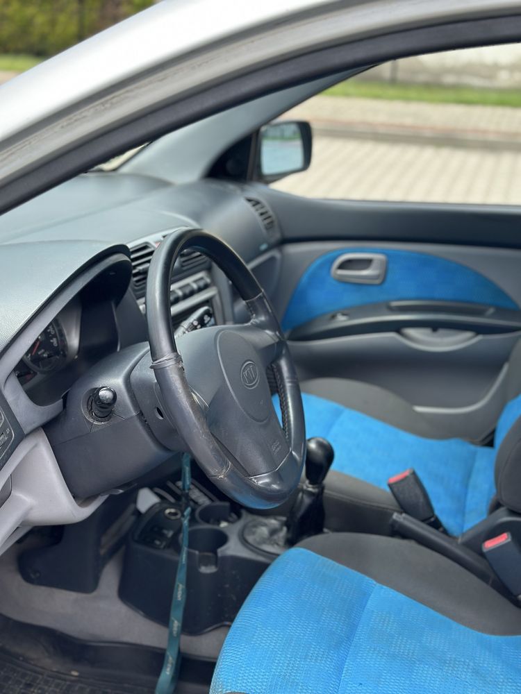 Kia Picanto 1.1 DOHC 65km \klima \4ele szyby