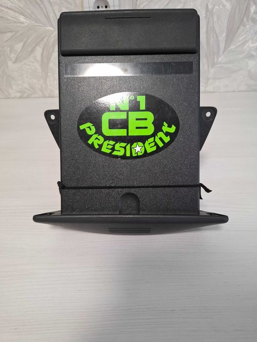 Планшетка \ Ящик для зберігання документів Renault Master