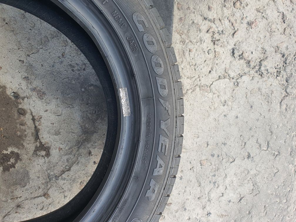 Шини Goodyear Excellence R15 195/50 ціна за 2шт-1800грн.ID 1080