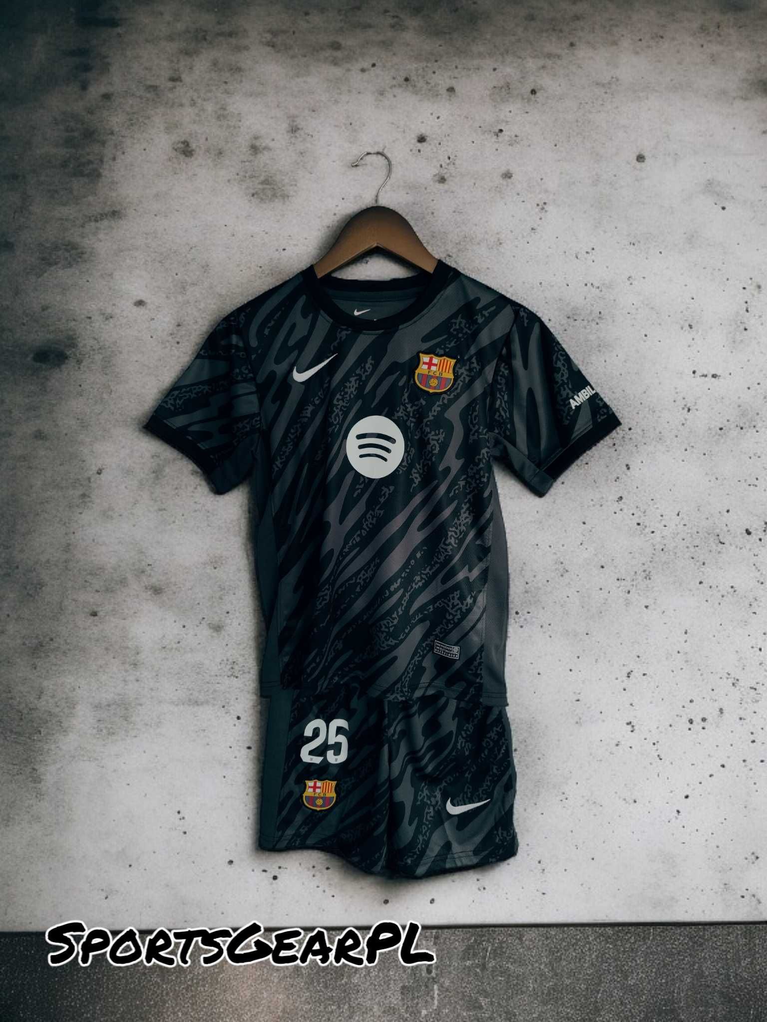 Wojciech Szczęsny #25 FC Barcelona NIKE Komplet TRZECI 125-135cm