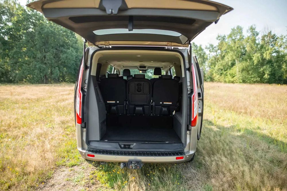 Wynajem Wypożyczalnia Bus 8 nie 9 osobowy GRATIS Kielce Świętokrzyskie