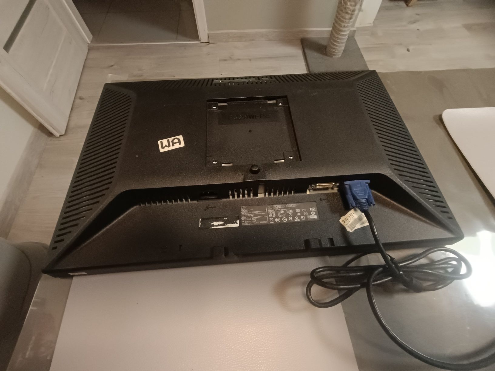 Monitor LCD Dell E228WFPc 22 " 1680 x 1050 px Tn
4,4/5