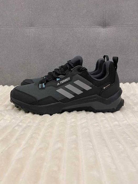 Buty trekkingowe Adidas Terrex AX4 Gore tex GTX FZ3249 r. 40