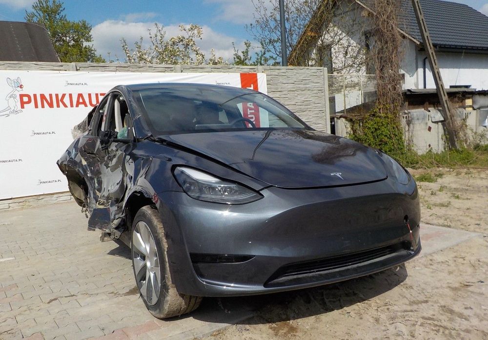 Tesla Y Okazja!!!