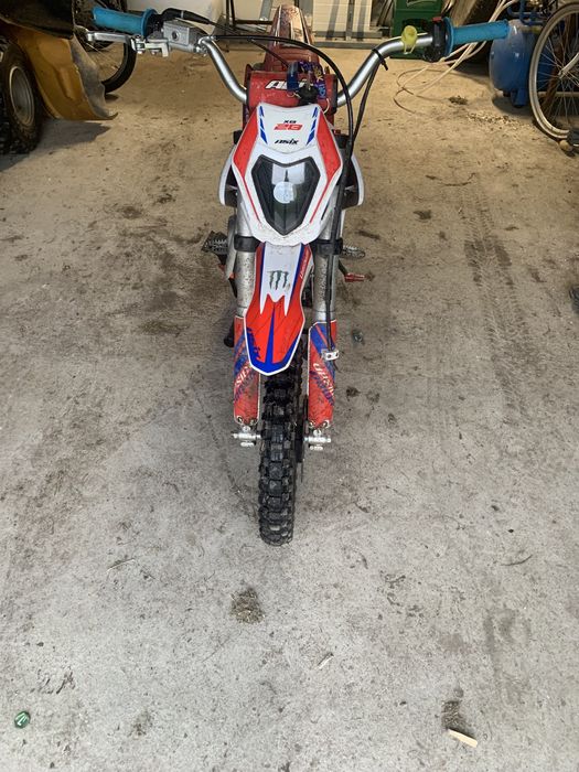 Sprzedam crossa marki Asix xb28