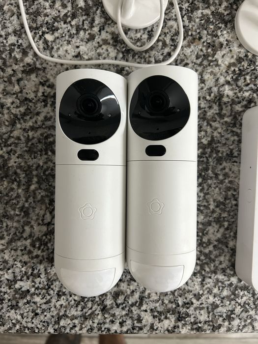 Cameras de segurança ARLO em perfeito estado