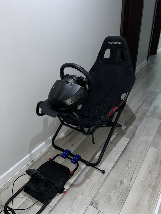 Siedzenie/stelaz playseat challange thrustmaster logitech moza fanatec