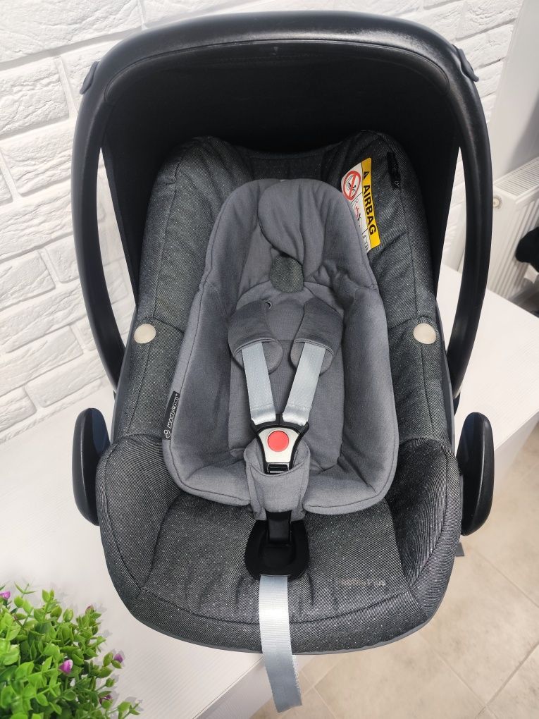Maxi Cosi Pebble Plus+ 0-13 кг автолюлька автокрісло автокресло