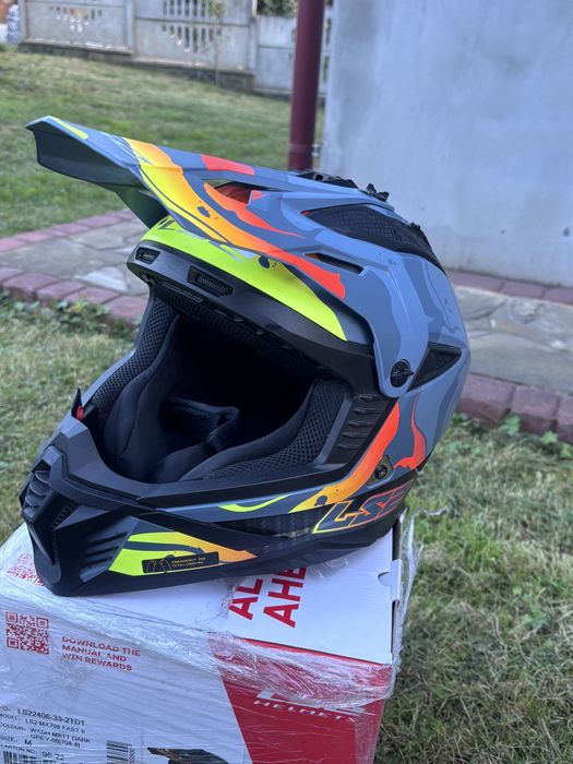 Мотошолом  ендуро LS2