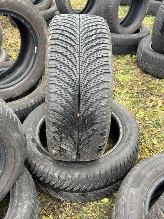 Резина шини 215 50 R17 Goodyear