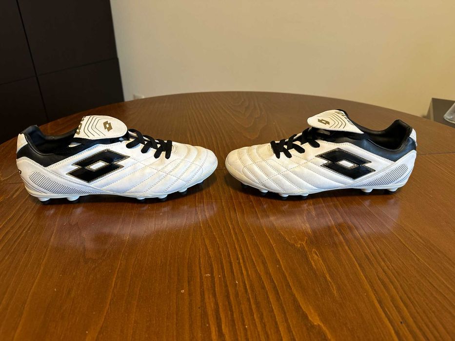 Chuteiras Loto brancas nr. 43