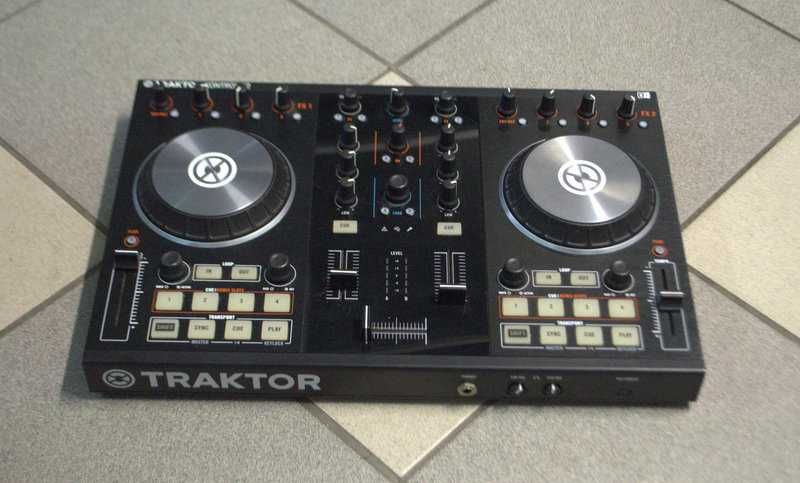 Konsola DJ Traktor Kontrol S2 OKAZJA Zadbana