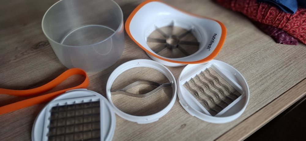 Nowy przyrząd do krojenia owoców I warzyw